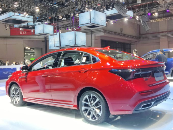 Арризон Омода