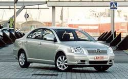 Toyota Avensis 2.4 выходит на российский рынок