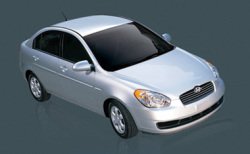 2006 Hyundai Accent показан в Нью-Йорке