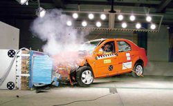 Новый Renault Logan опасен для пассажиров?