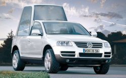 Volkswagen Touareg станет «папамобилем»