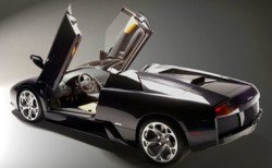 Lamborghini открывает автосалон в РФ