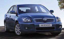 Обновлённая Toyota Avensis: в России от $24400