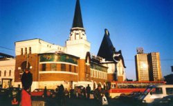 На Комсомольской площади изменят схему автодвижения