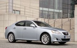 На Lexus IS поставят мотор V8