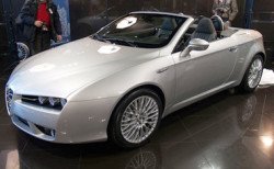 Alfa Romeo Spider: в России от 43600 евро