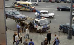 Автомобилистов будут учить штрафами и эвакуаторами
