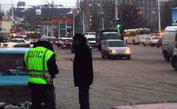 Неплательщиков штрафов будут отлавливать