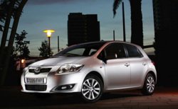 Toyota Auris: в России от $19650
