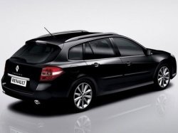 Официальные фото новой Renault Laguna