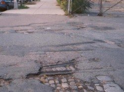 Столичные власти усилят контроль за ремонтом автомагистралей