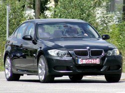 Появились шпионские фотографии обновленной BMW 3-Series