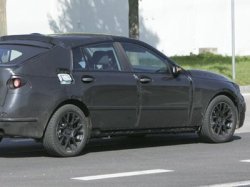 Новый кроссовер BMW V5 застали на испытаниях