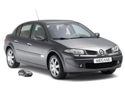 Покупателю нового Renault – второй автомобиль-сувенир в подарок!