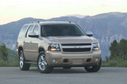 Chevrolet Tahoe 2008: экономичный гиппопотам 