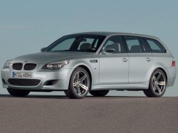 Универсал BMW M5 Turbo проходит испытания