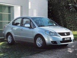 Suzuki SX4 стал компактным седаном