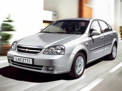 GM не опередил Toyota по объемам продаж