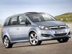Opel Zafira - семейный и практичный немец обновился