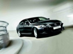 Обновленный Lexus GS начали продавать в России