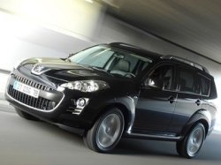 Внедорожник Peugeot 4007 начали продавать в России