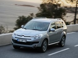 Citroen C-Crosser - в России от  963 500 рублей