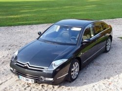 У Peugeot и Citroen появятся люксовые гибриды
