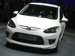 Трёхдверный хэтчбек Mazda 2 показан в Женеве