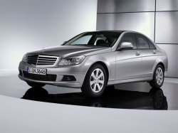 Mercedes C-Class представлен в экономичных версиях BlueEfficciency