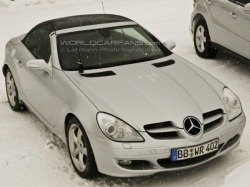 Родстер Mercedes-Benz SLK получит крышу из стекла