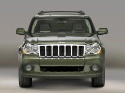 Jeep Grand Cherokee немного обновился и готовится к продаже