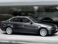 В РФ началась сборка седанов BMW 520iA Special Edition и BMW 318iA Special Edition