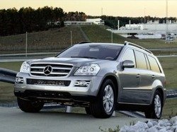 Немного изменённый Mercedes-Benz GL500 скоро появится в России