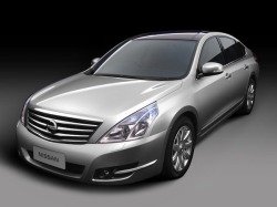 Новый седан Nissan Teana представили в Пекине