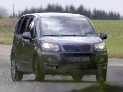 Минивэн Citroen C3 MPV проходит испытания