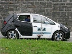 Kia Ceed Plus MPV проходит испытания