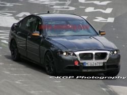 Новое поколение BMW 5-Series проходит испытания 