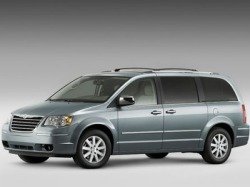 Chrysler Grand Voyager New - в России от 1 510 000 рублей