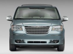 Chrysler Grand Voyager New - семейный бизнесмен