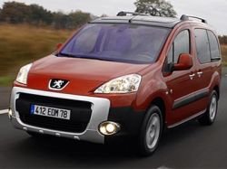 Peugeot Partner Tepee - в России от 515 000 руб.
