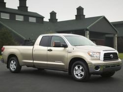 Toyota Tundra и Sequoia будут продаваться в России