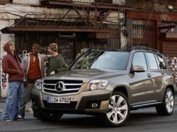 На Mercedes-Benz GLK стали известны российские цены 