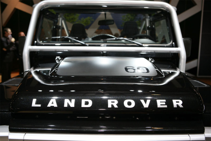 Land Rover Defender SVX