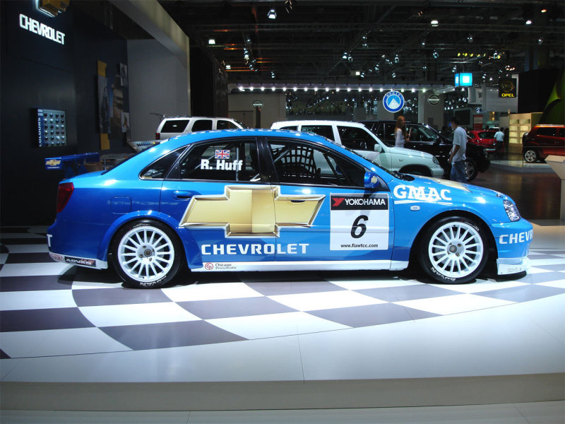 Спортивный седан Chevrolet Lacetti