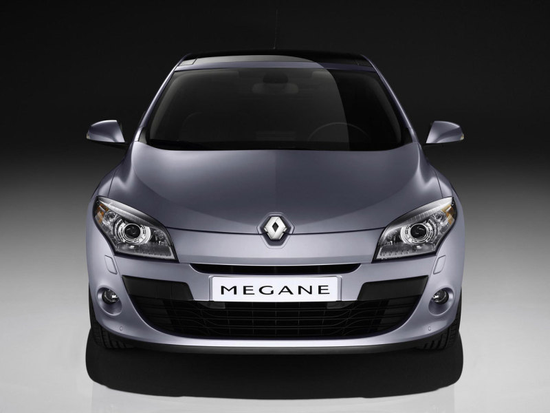 Новый Renault Megane III на Парижском автосалоне 2008