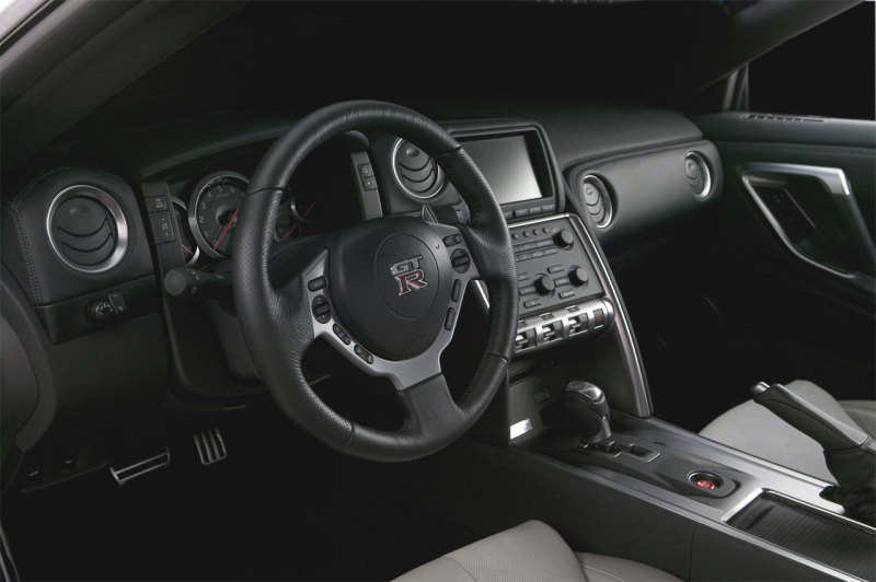 Nissan GT-R