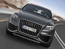 Мощный дизельный кроссовер Audi Q7 поступает в продажу