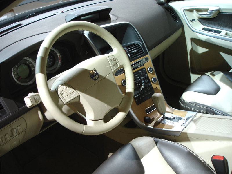 Volvo ХС60