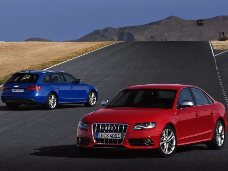 Седан и универсал Audi S4 New будут представлены в Париже