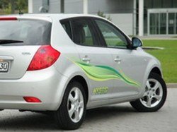 Гибридная версия Kia Ceed дебютирует в Париже